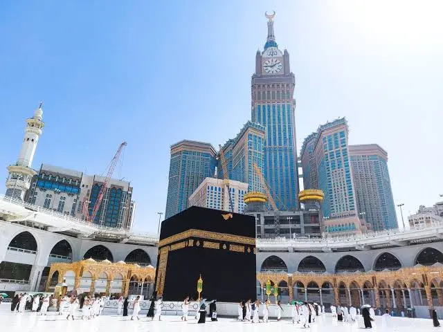 How to Choose the Right Umrah Package From UK